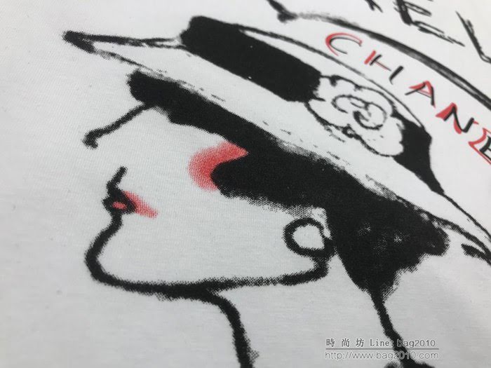 Chanel香奈兒 法國專櫃同步新款 19春夏走秀限定T恤 純棉冰絲棉 胸前水墨人物+logo繪畫印花   xly1268